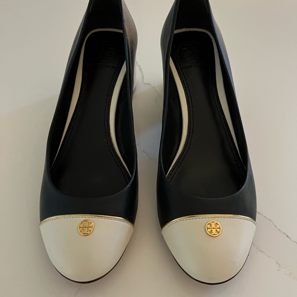 Tory Burch Shoes - Picture 3 of 10